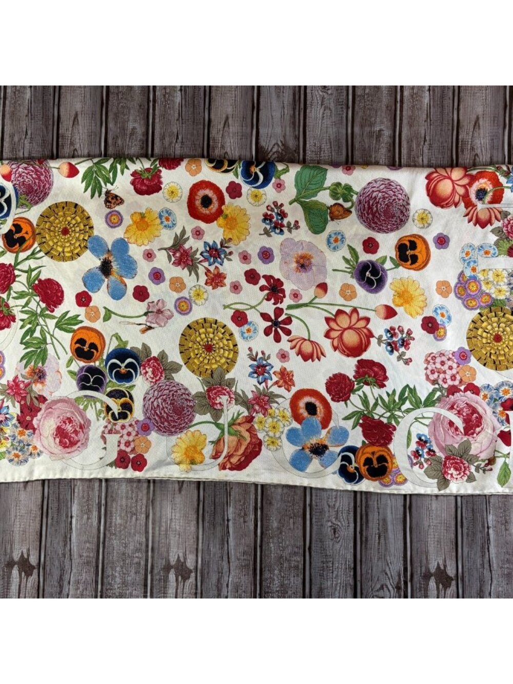 Gucci Silk Classic Floral Design Scarf 34" - Picture 7 of 7